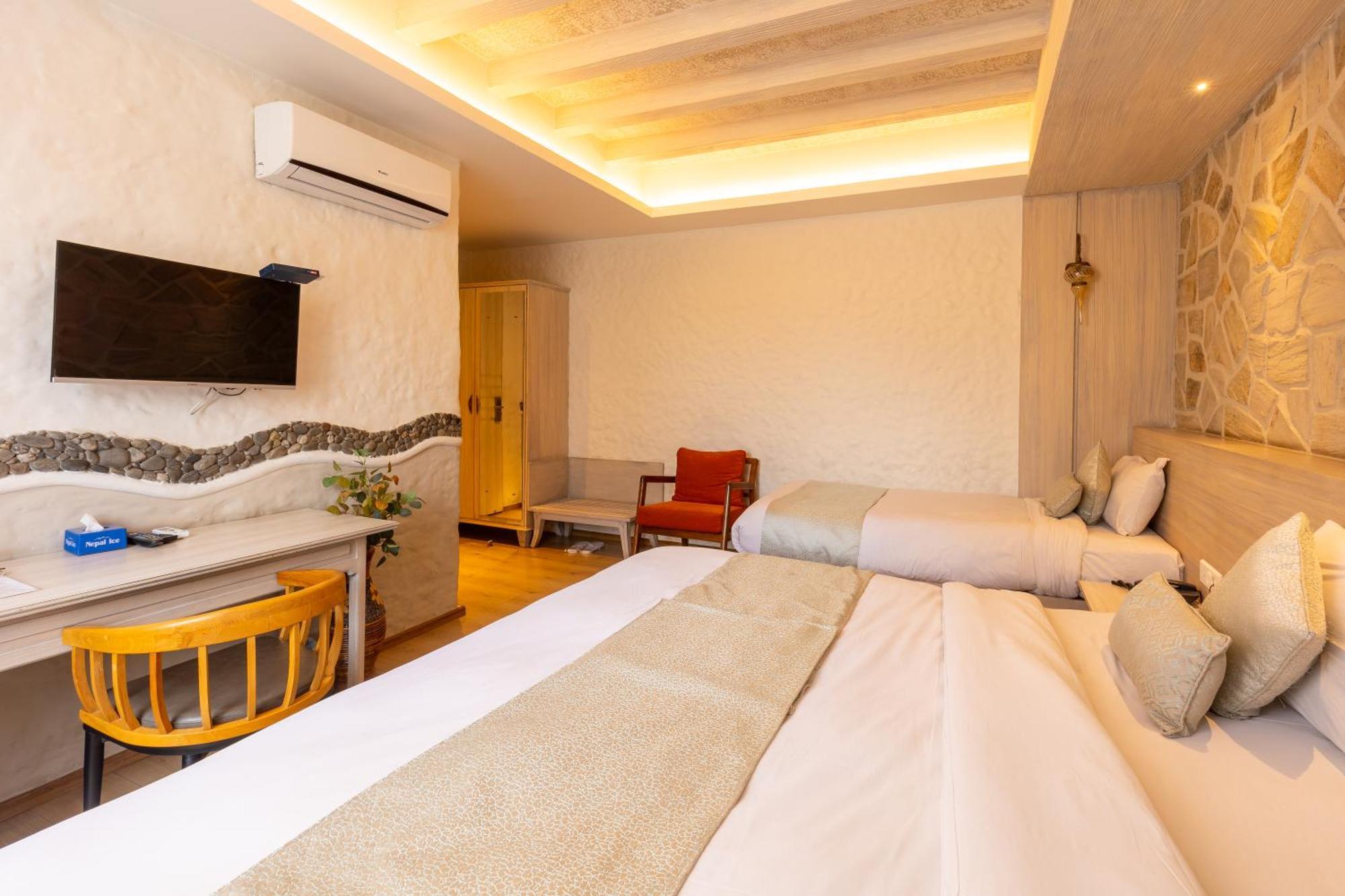 Arushi Boutique Hotel Katmandu Dış mekan fotoğraf